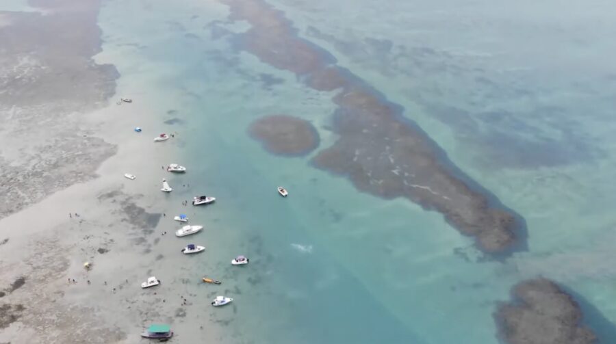 Passeio de barco para Pocinhos de Maria Farinha litoral norte PE